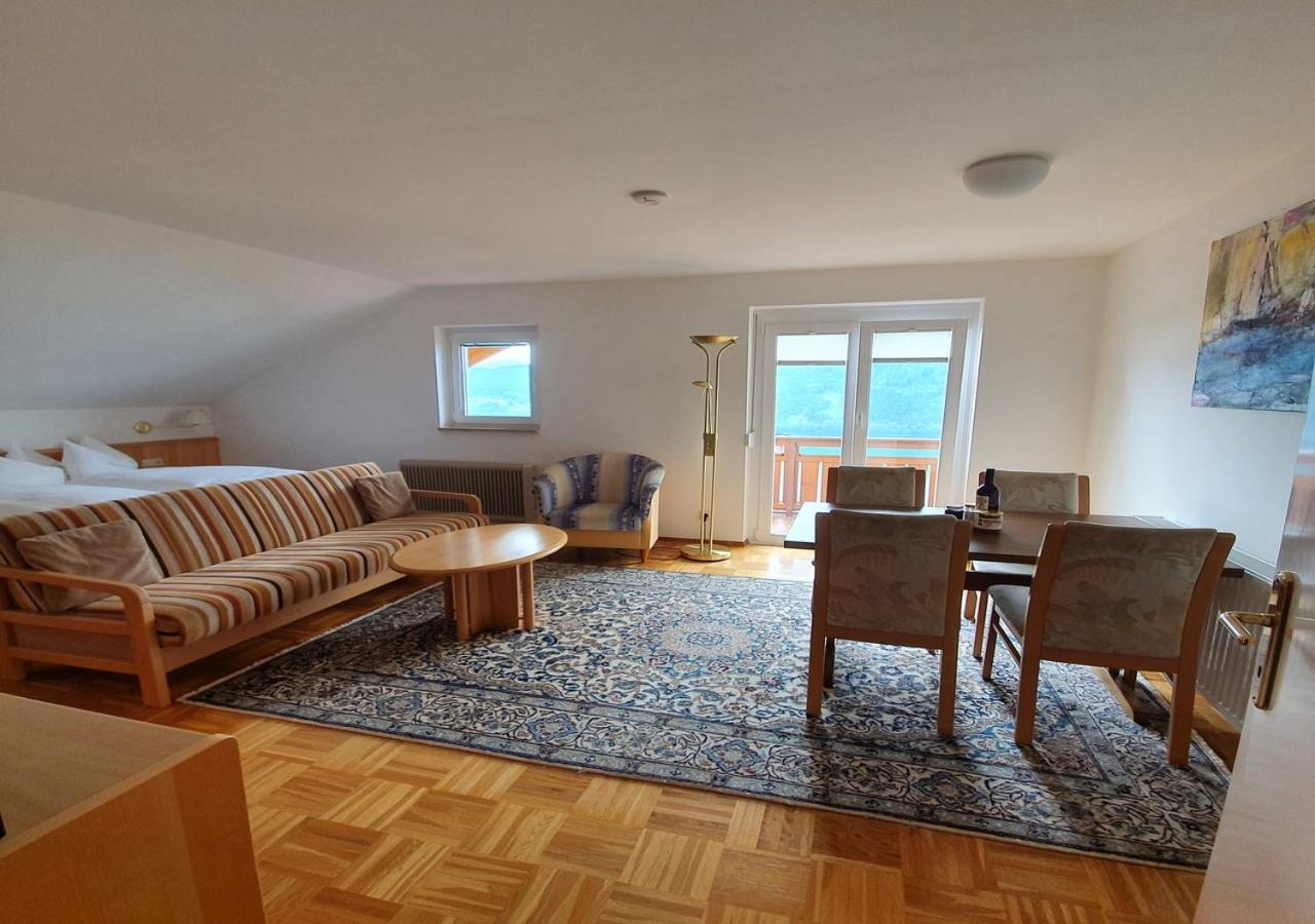 Haus Kraller-Urlaub Mit Seeblick Apartment Millstatt Ngoại thất bức ảnh