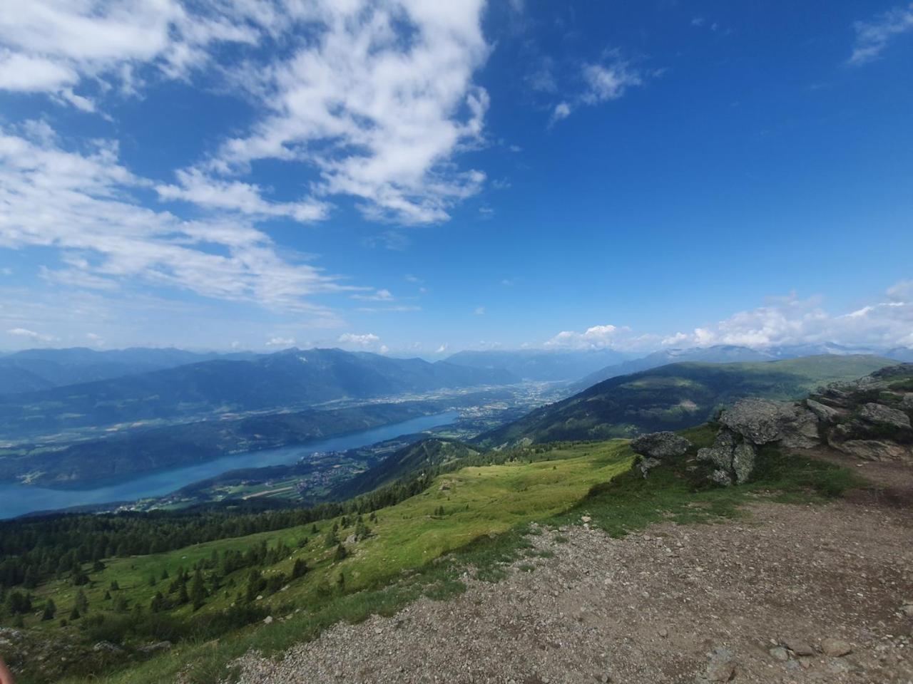 Haus Kraller-Urlaub Mit Seeblick Millstatt Ngoại thất bức ảnh